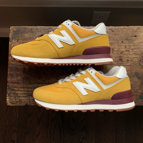 New Balance Shoes - NWOT WOMEN NEW BALANCE CLASSIC 574 YELLOW SNEAKERS